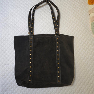 BOLSO SHOPPER PIEL TACHUELAS