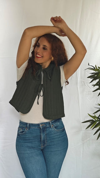 CHALECO LAURA CON CUELLO