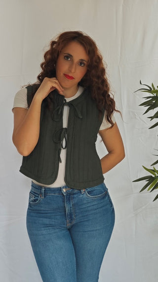 CHALECO LAURA CON CUELLO
