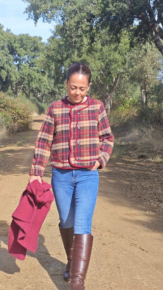 CHAQUETA CORTA CUADROS