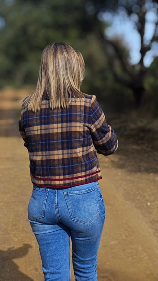 CHAQUETA CORTA CUADROS