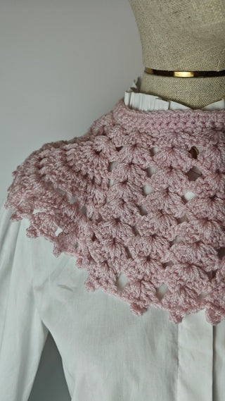 CUELLOS DE CROCHET HECHOS A MANO