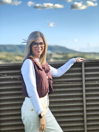 CHALECO LAURA CON CUELLO